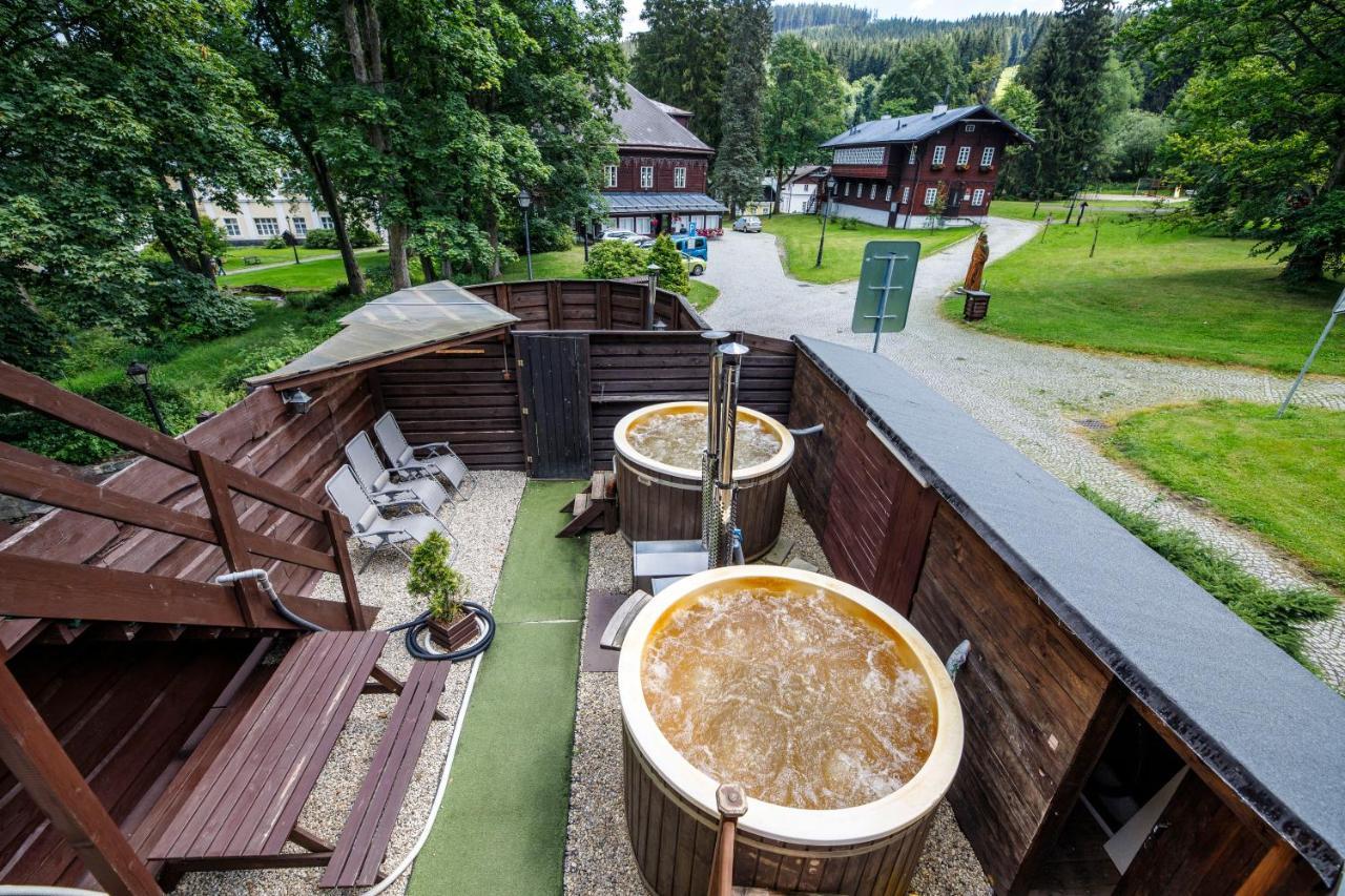 Hotel Džbán Karlova Studánka Exterior foto